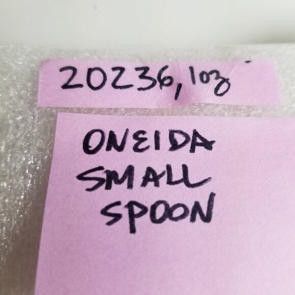 The Oneida Serving Spoon, elegant and sophisticated, made in USA - Picture 6 of 8